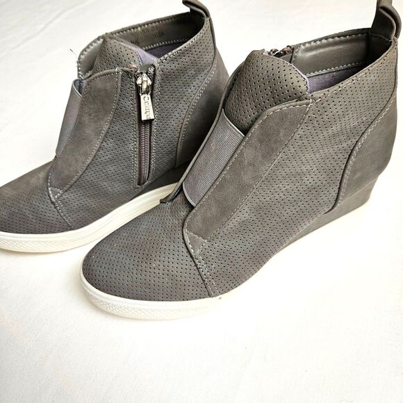 catharine malandrino Shoes - CATHERINE MALANDRINO sz 8.5 Gray Casual Sneaker Boots Heels